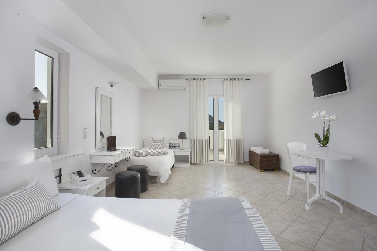 Iris Beach Hotel Монемвасія Екстер'єр фото
