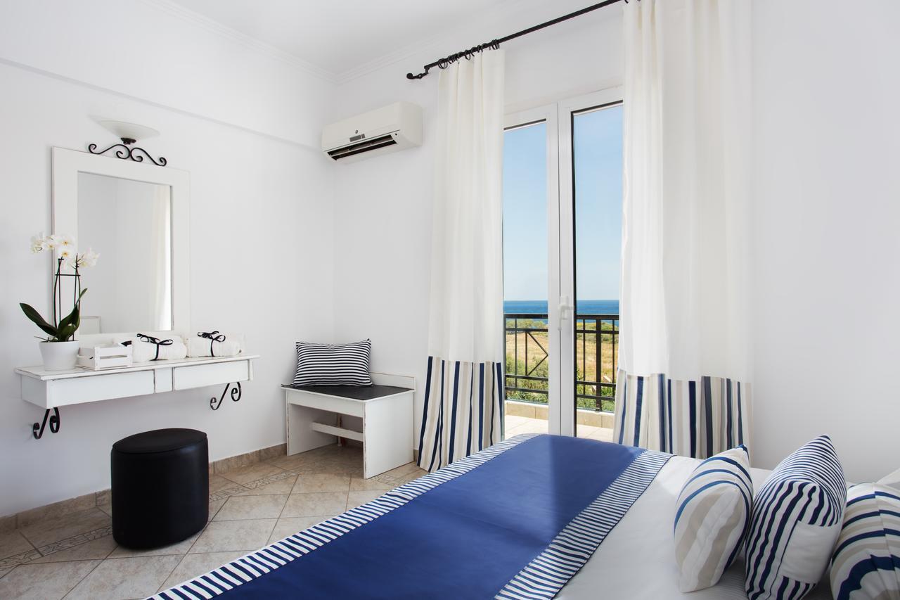 Iris Beach Hotel Монемвасія Екстер'єр фото