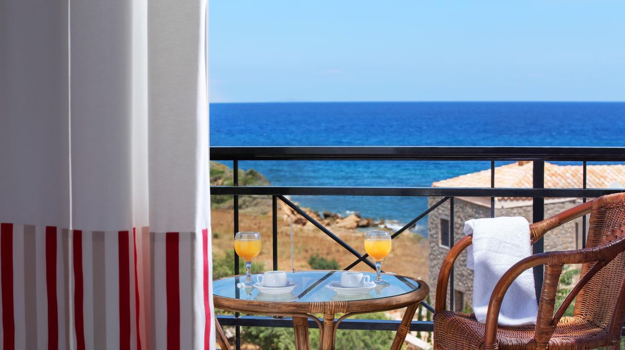 Iris Beach Hotel Монемвасія Екстер'єр фото