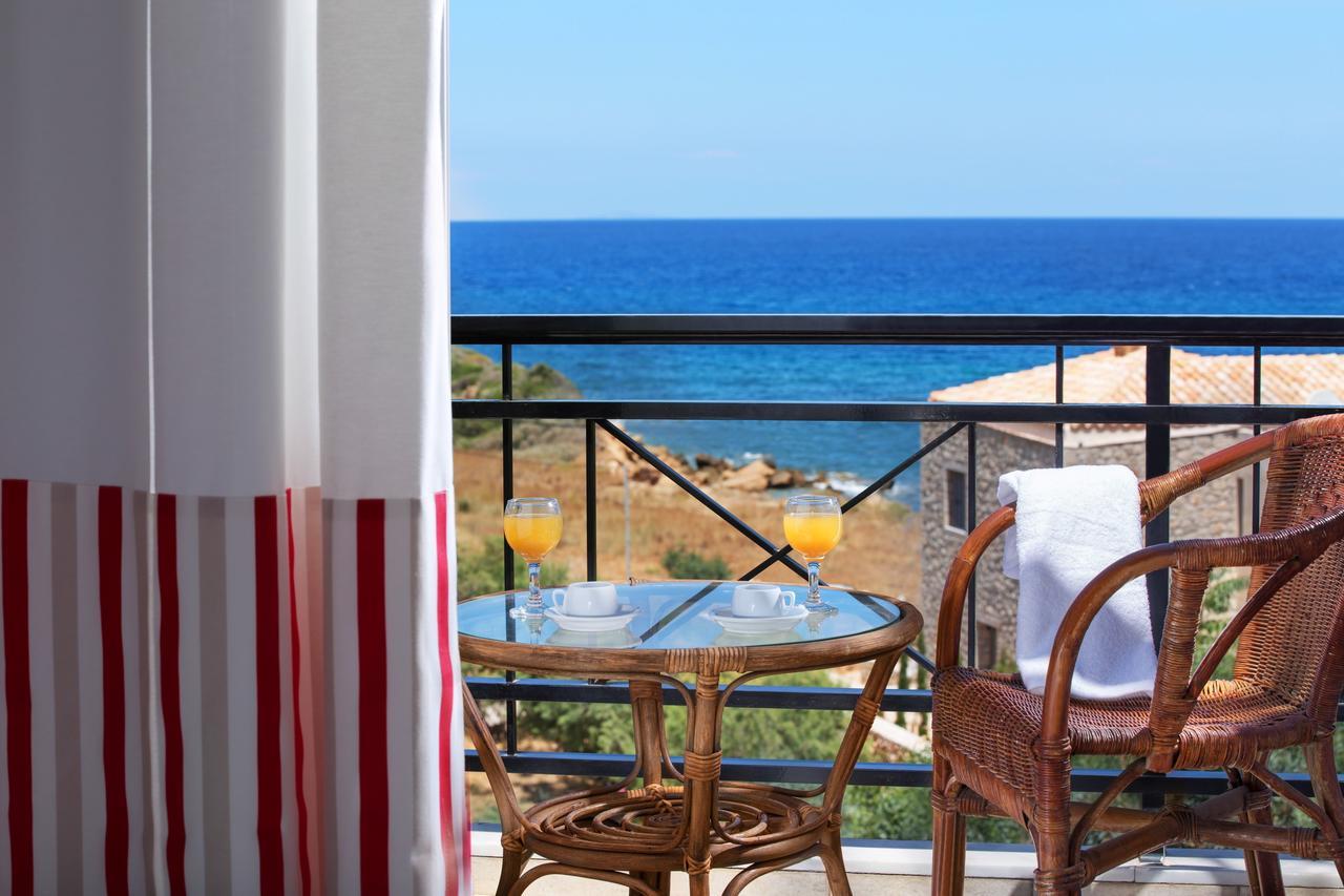 Iris Beach Hotel Монемвасія Екстер'єр фото