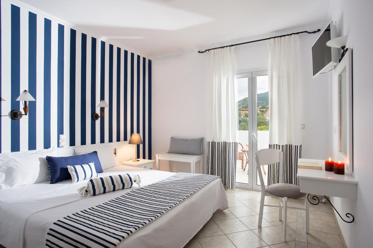 Iris Beach Hotel Монемвасія Екстер'єр фото